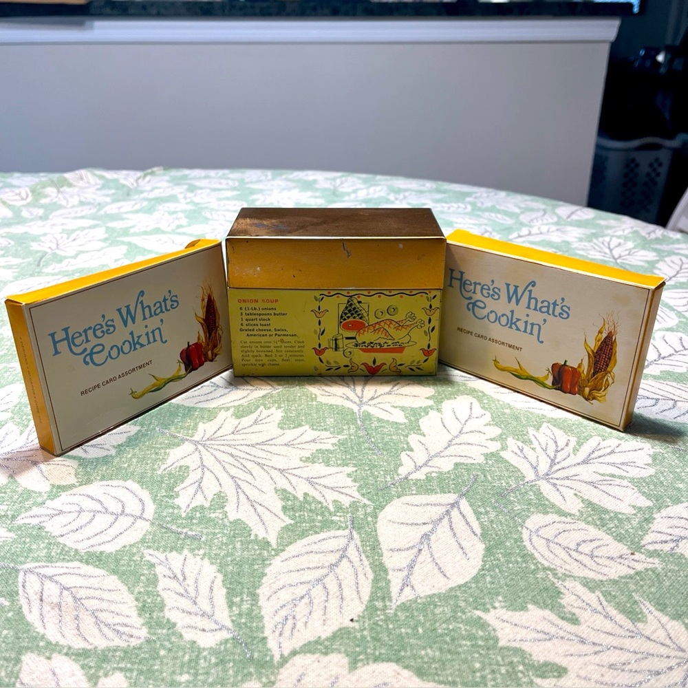 Vintage 1970’s Recipe Card Box J Chen & Co With NOS Recipe Cards